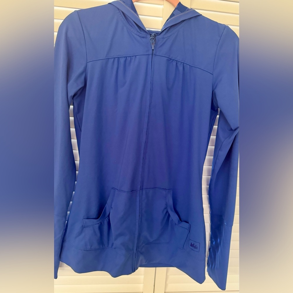 REI lightweight jacket w:hood